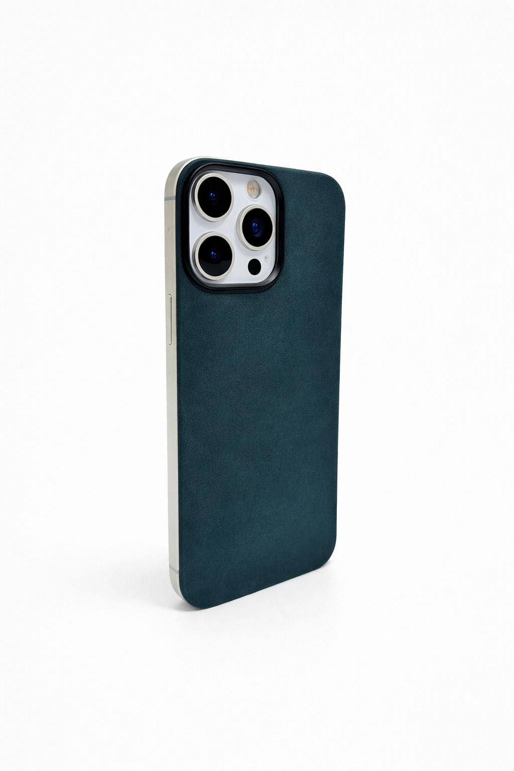 iPhone 16 Pro Max – Magnetic Leather Back